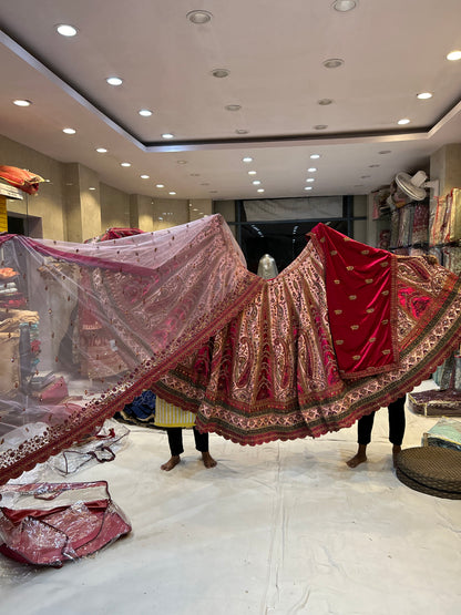 Lehenga rosa Kali Multi de primera calidad