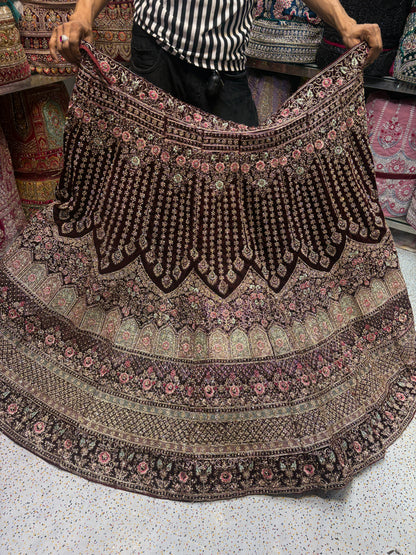 Khoobsurat maroon Jhumka bridal Lehenga