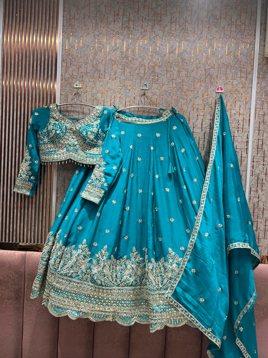 Purple Crop top Lehenga (Copy)