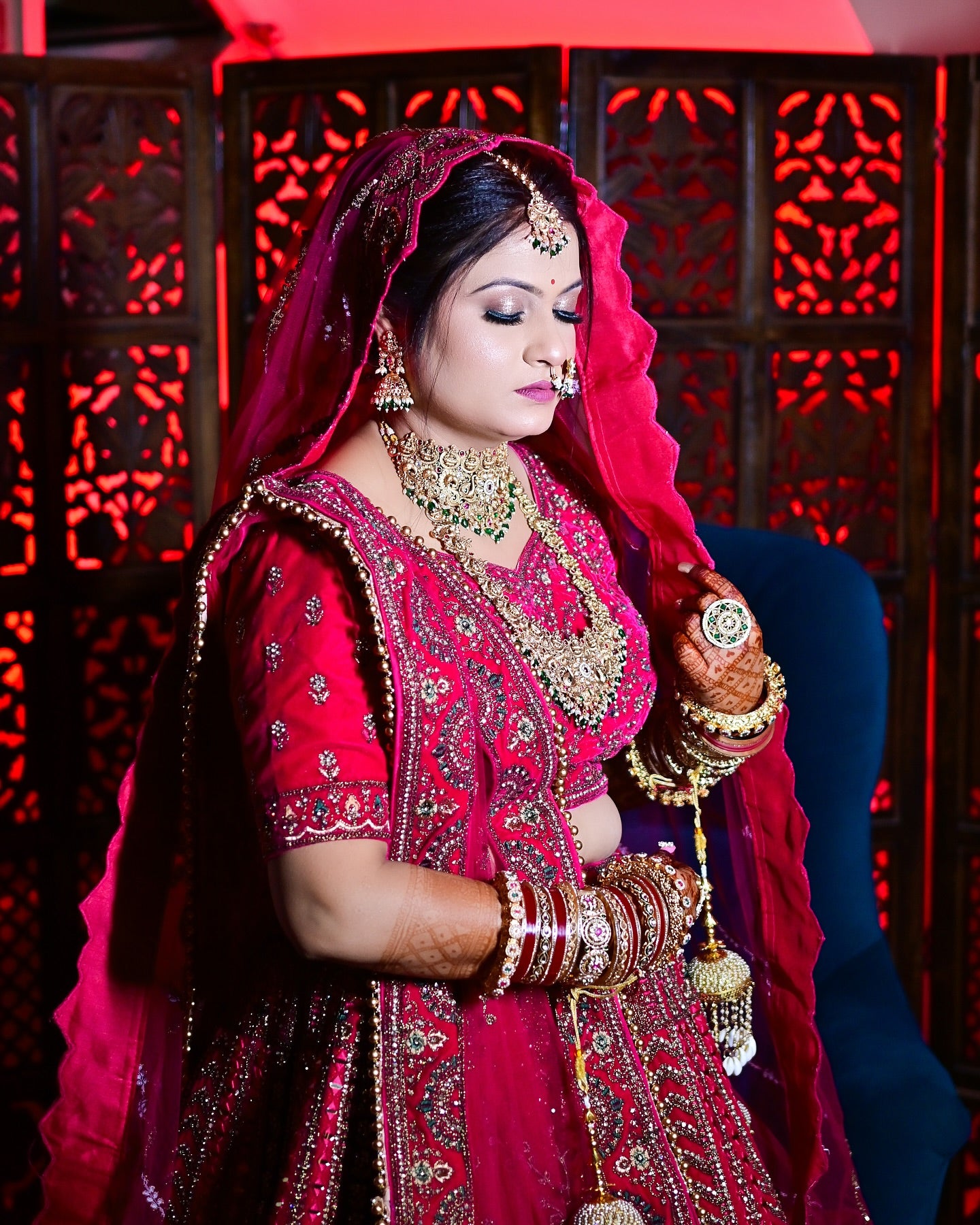 الساحرة الوردي الداكن الثقيل ليهينجا (عميل سعيد)