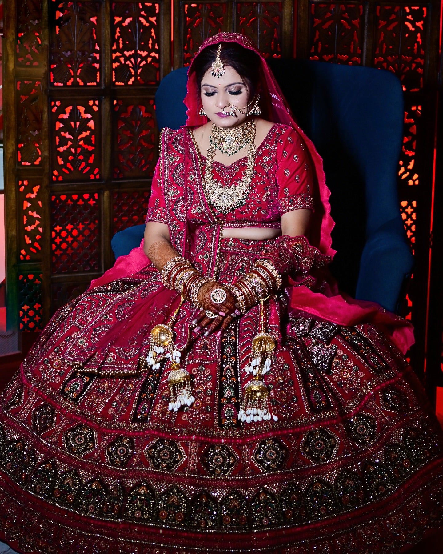 الساحرة الوردي الداكن الثقيل ليهينجا (عميل سعيد)