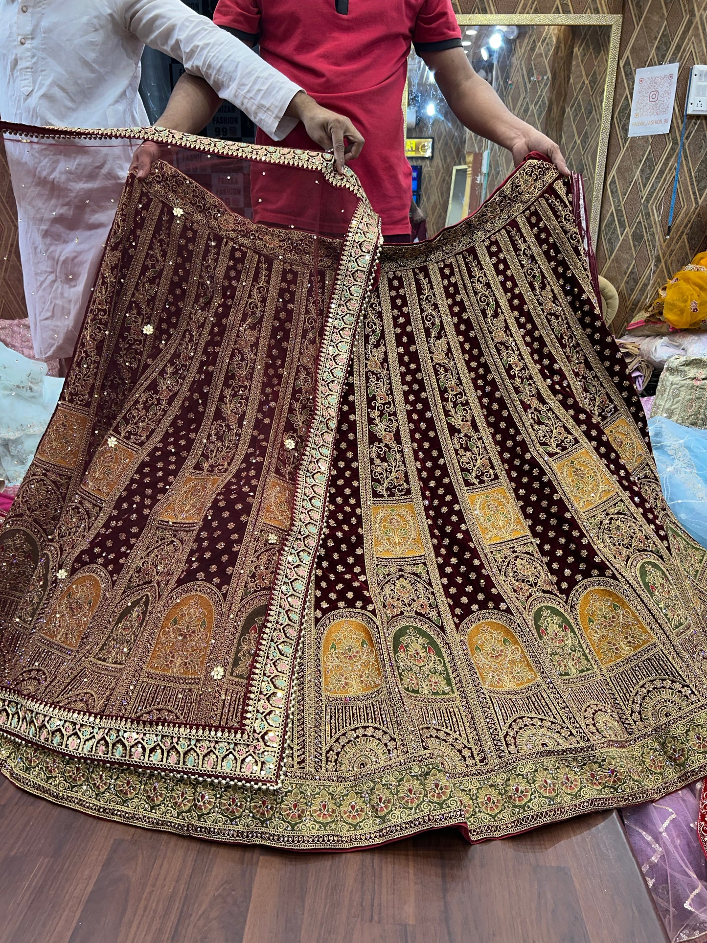 جميلة مارون الزفاف lehenga