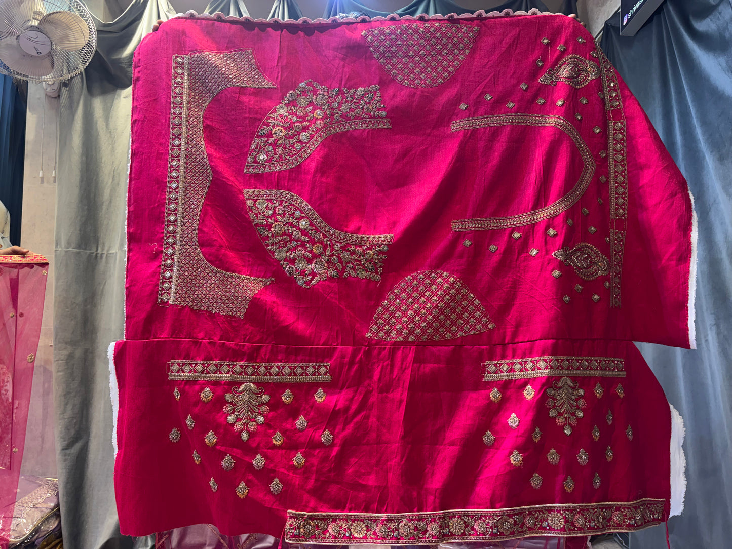 Khoobsurat Rani pink peacock Bridal Lehenga