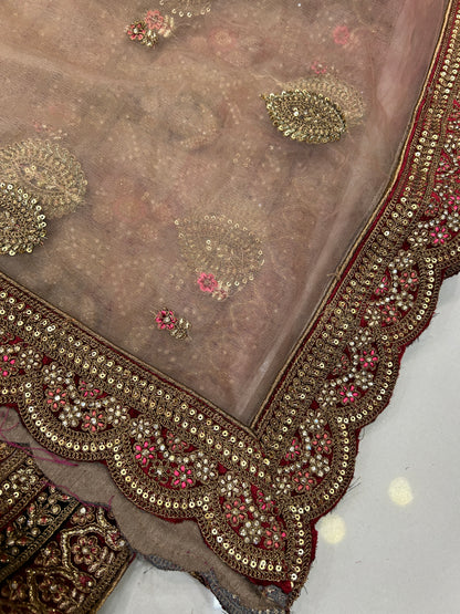 مدهش العاج المارون مزدوج دوبتا ليهينجا