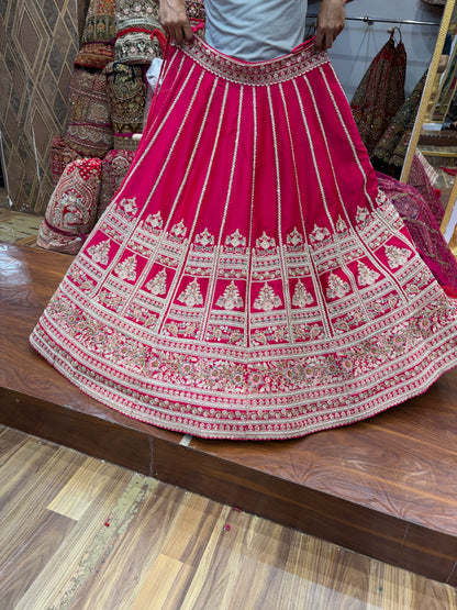 रानी गुलाबी ब्राइडल लहंगा