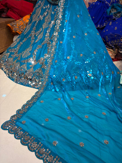 चमकदार मोर टील ब्लू मिरर वर्क लहंगा