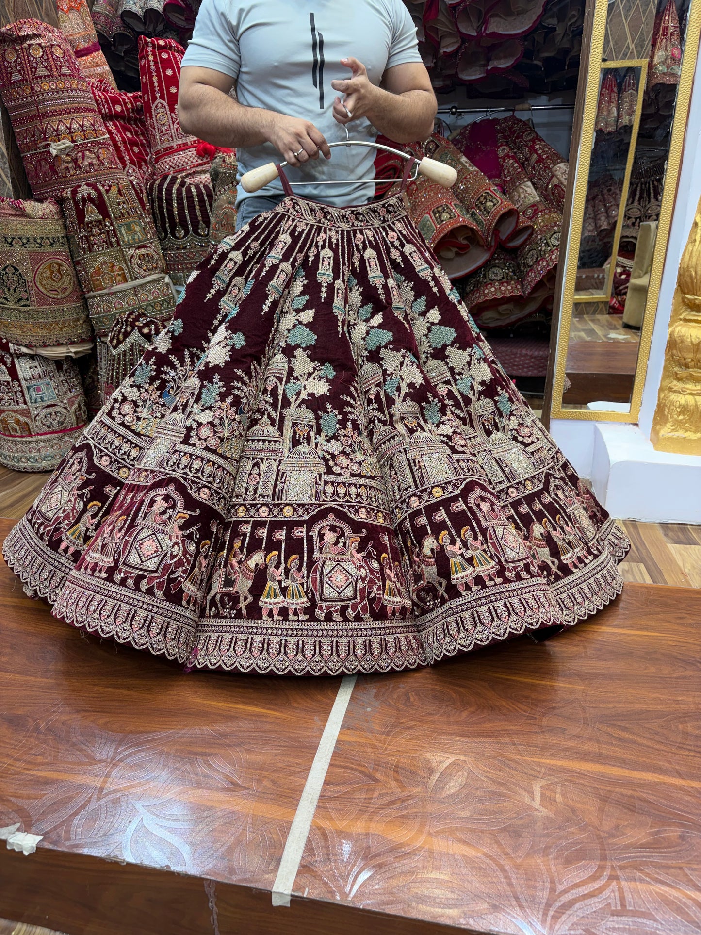 Maroon doli barat Ball Bridal Lehenga