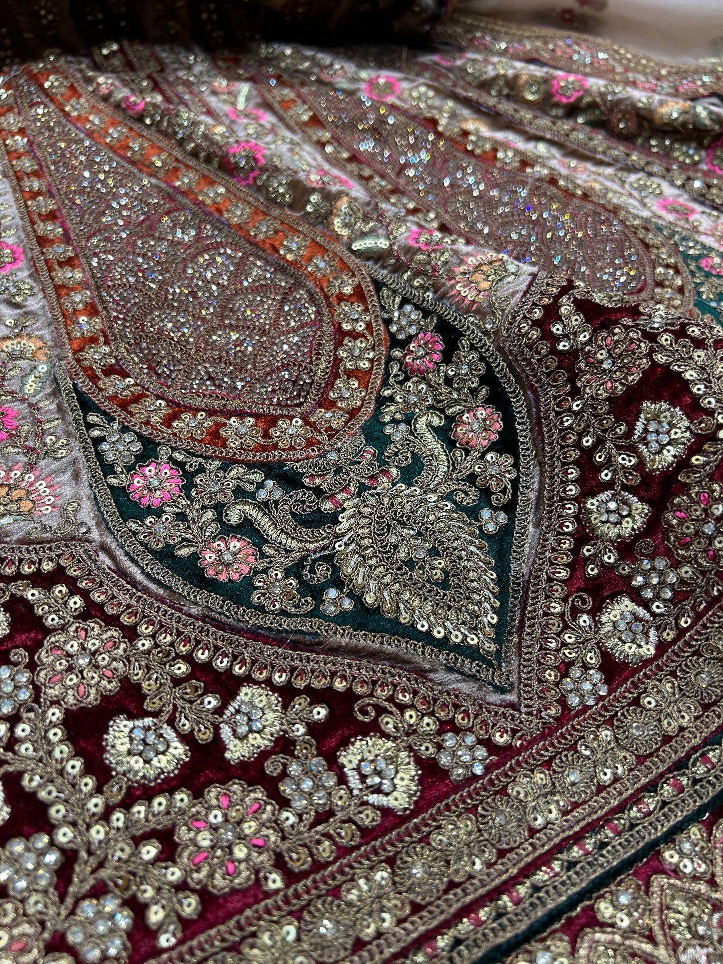 مدهش العاج المارون مزدوج دوبتا ليهينجا