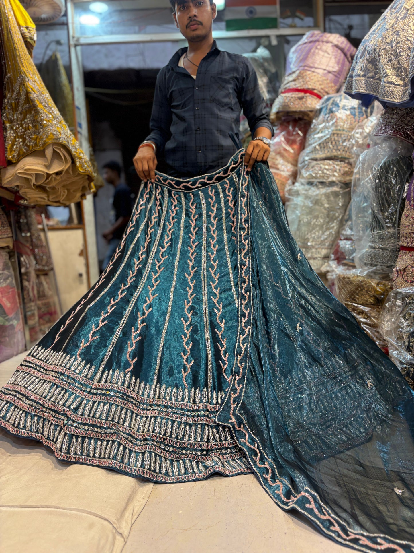 Fabuloso lehenga azul cielo
