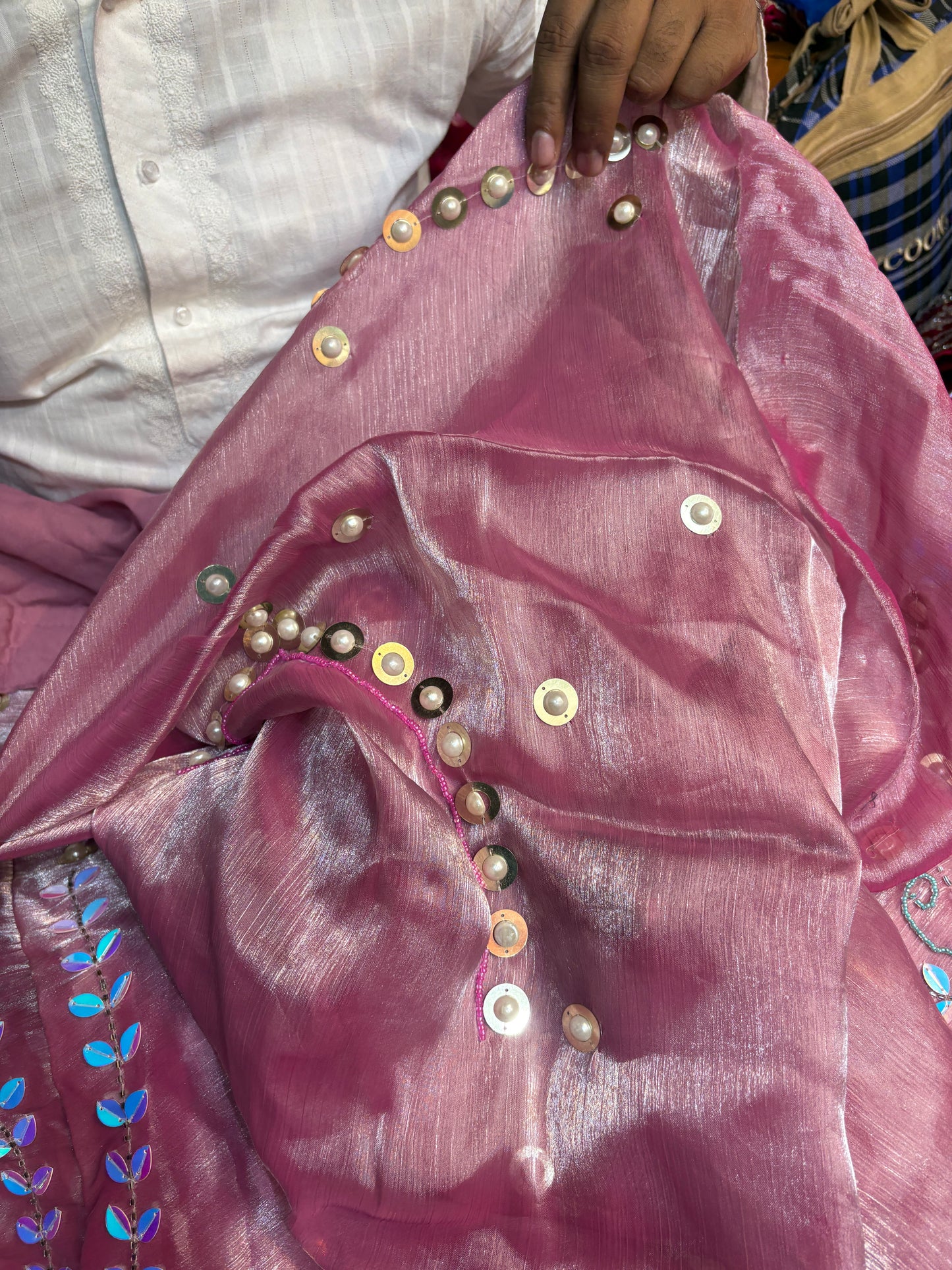 अद्भुत पीडीपी पिंक लेहंगा