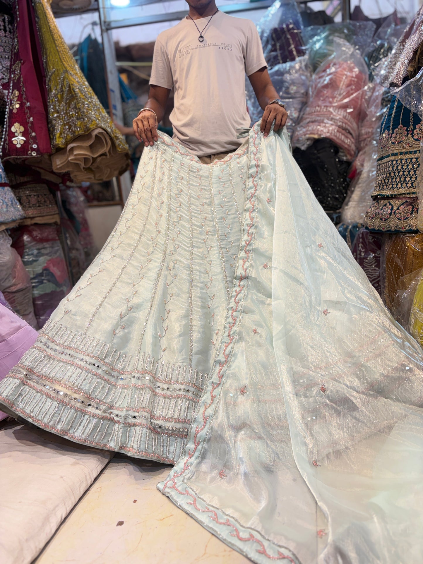 Lehenga azul majestuosa