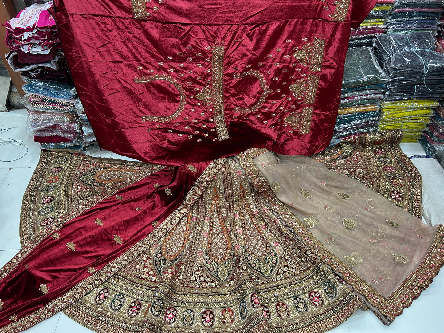 مدهش العاج المارون مزدوج دوبتا ليهينجا