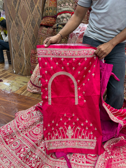 रानी गुलाबी ब्राइडल लहंगा