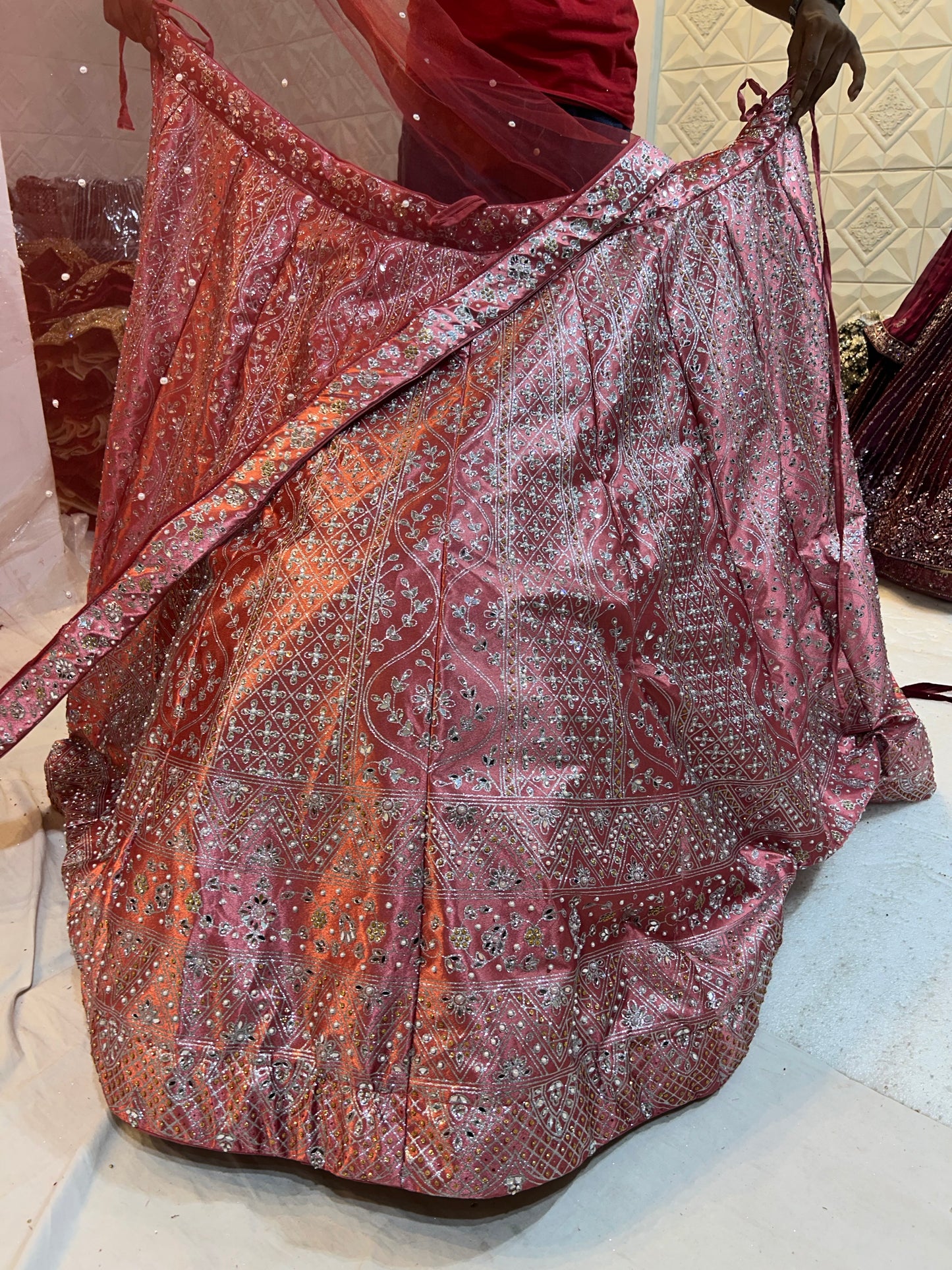 lehenga الوردي المذهل