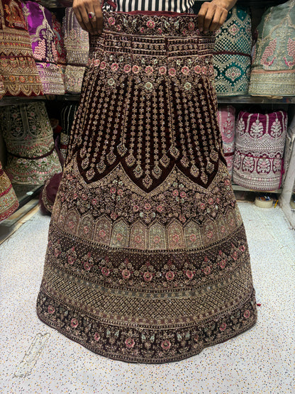 Khoobsurat maroon Jhumka bridal Lehenga