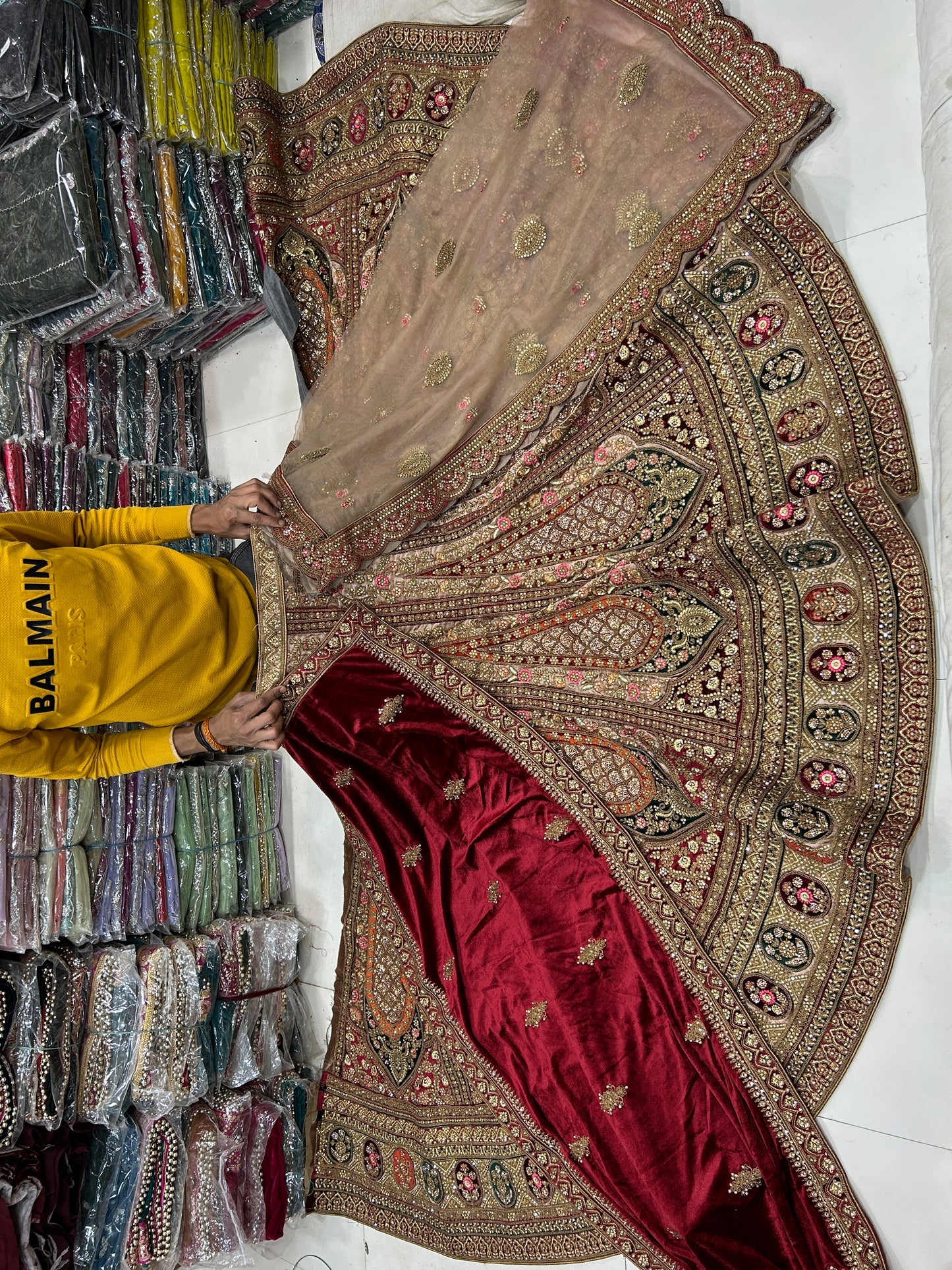 مدهش العاج المارون مزدوج دوبتا ليهينجا