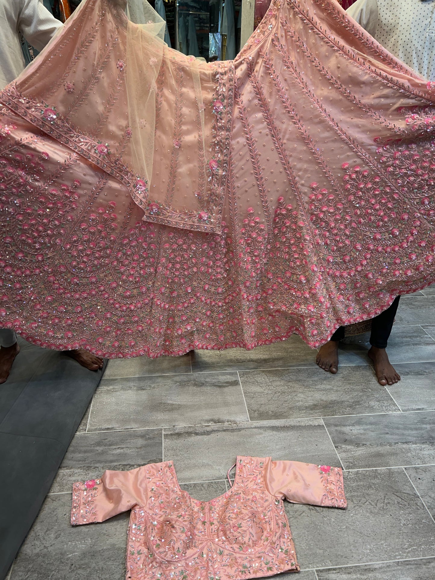 Lehenga rosa de gran éxito