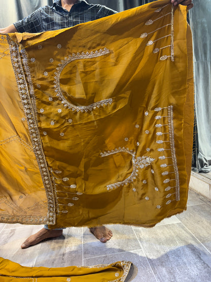 Atractiva lehenga haldi mehendi amarilla