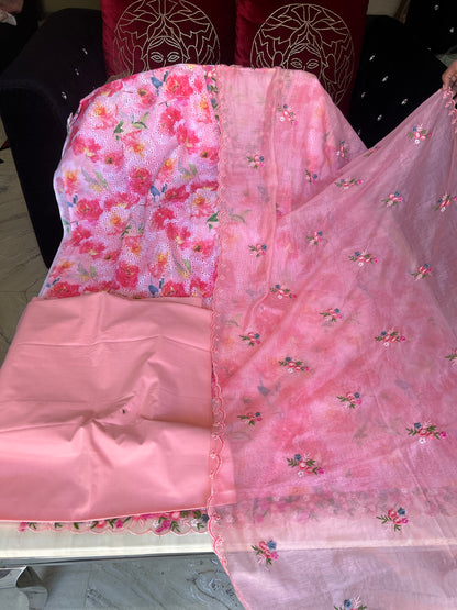 Lovely pink Unstitched suit