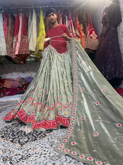 Increíble lehenga verde