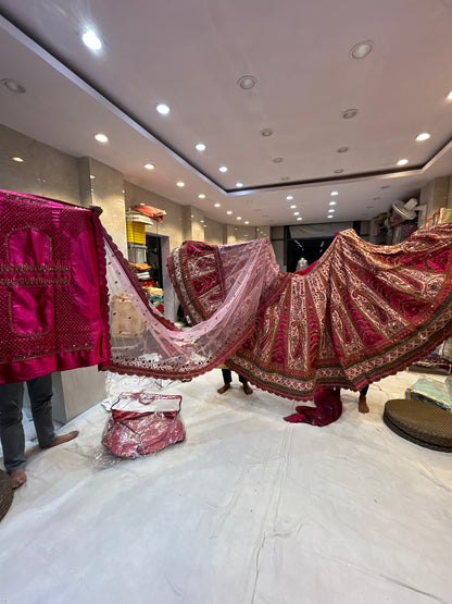 Lehenga rosa Kali Multi de primera calidad