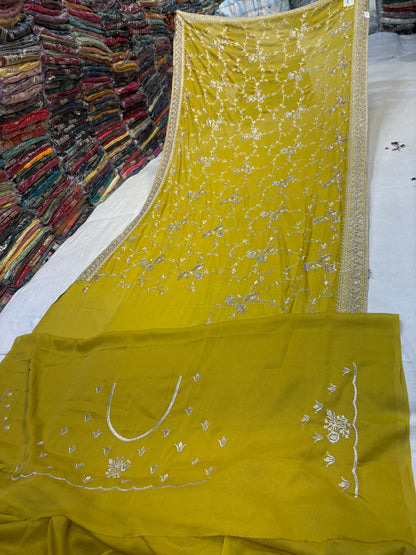 Stunning yellow haldi mehendi saree