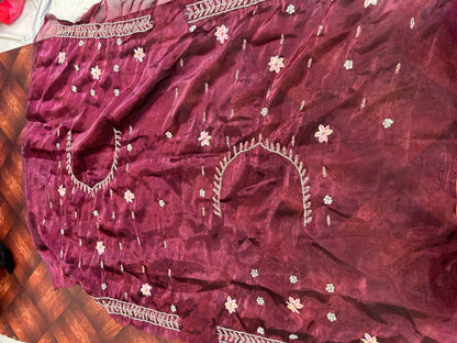 शानदार मैजेंटा लहंगा