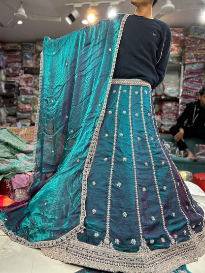 Lehenga azul lujosa