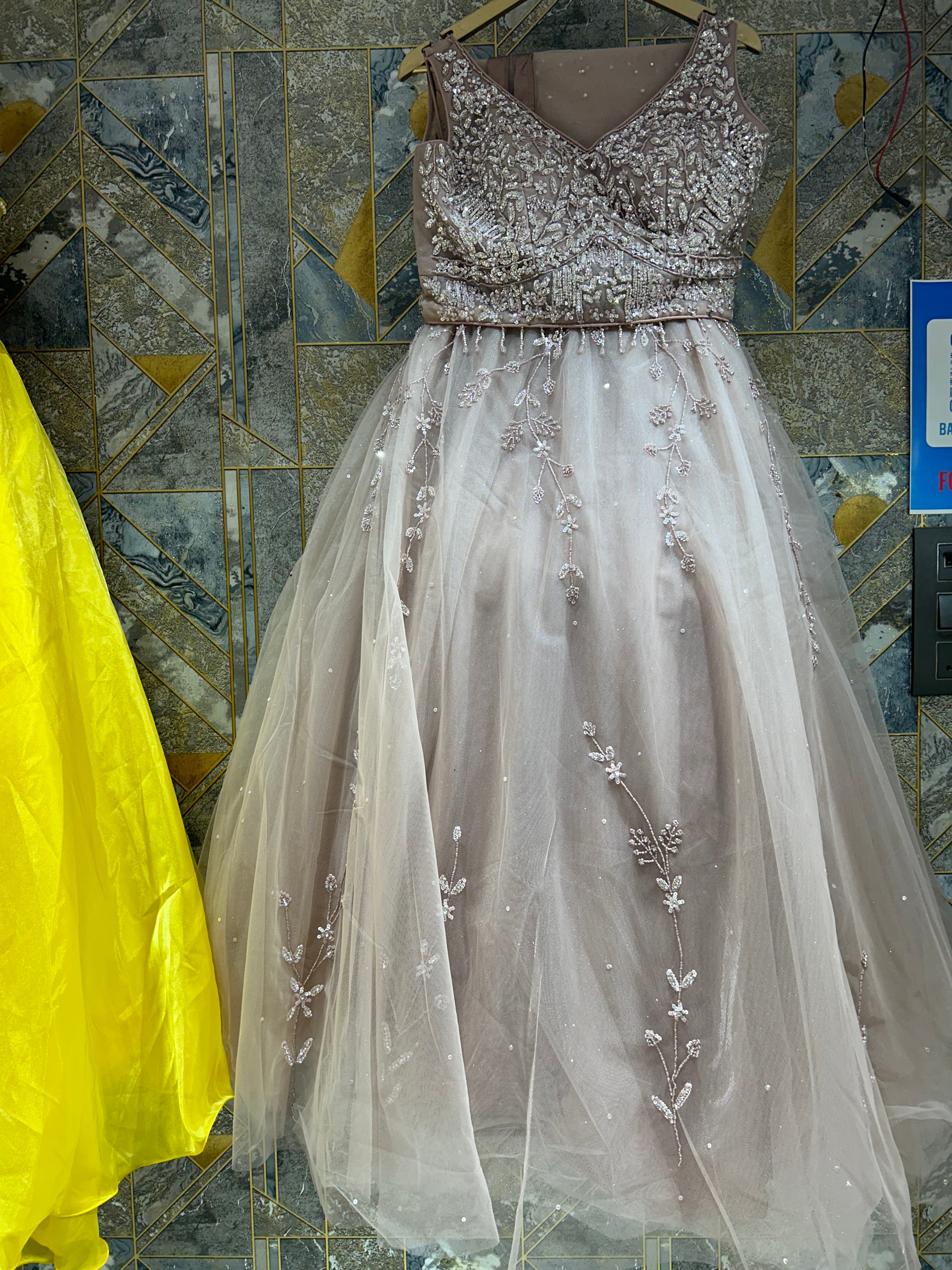 Party wear dress in chandni chowk deals