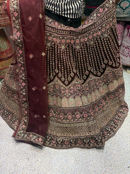 Khoobsurat maroon Jhumka bridal Lehenga