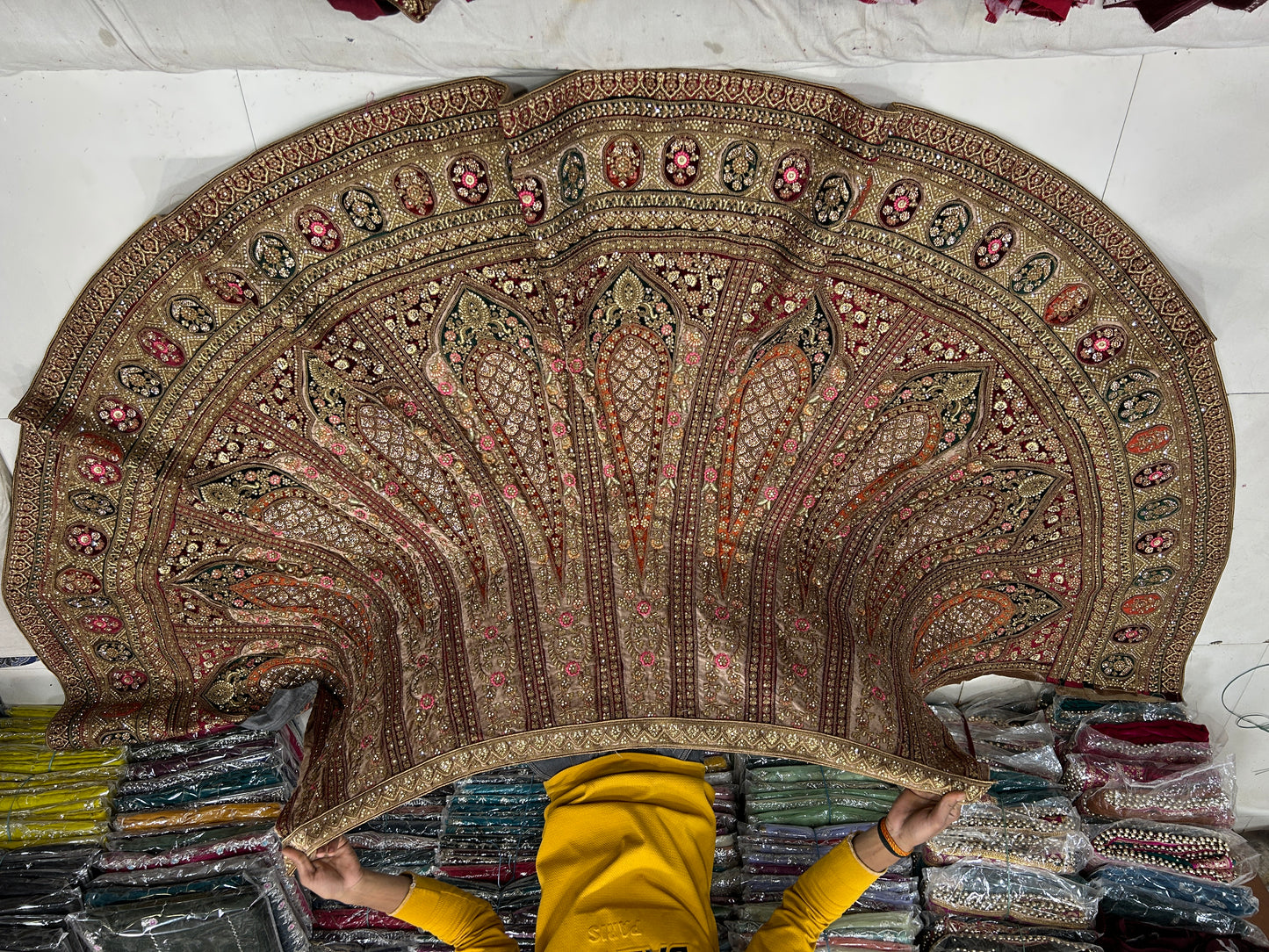 مدهش العاج المارون مزدوج دوبتا ليهينجا