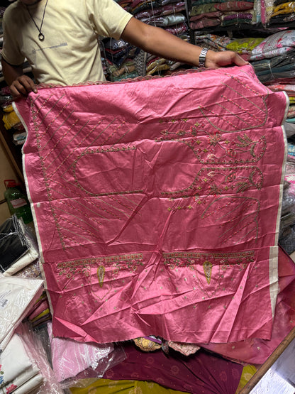 Algo diferente: Lehenga rosa multicolor