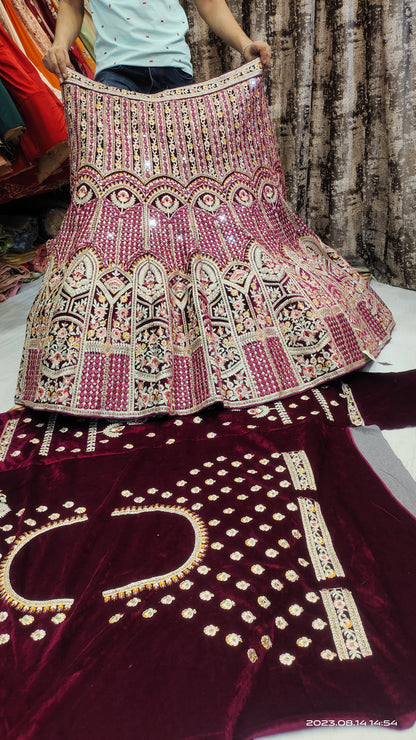 Tremendous LEHENGA