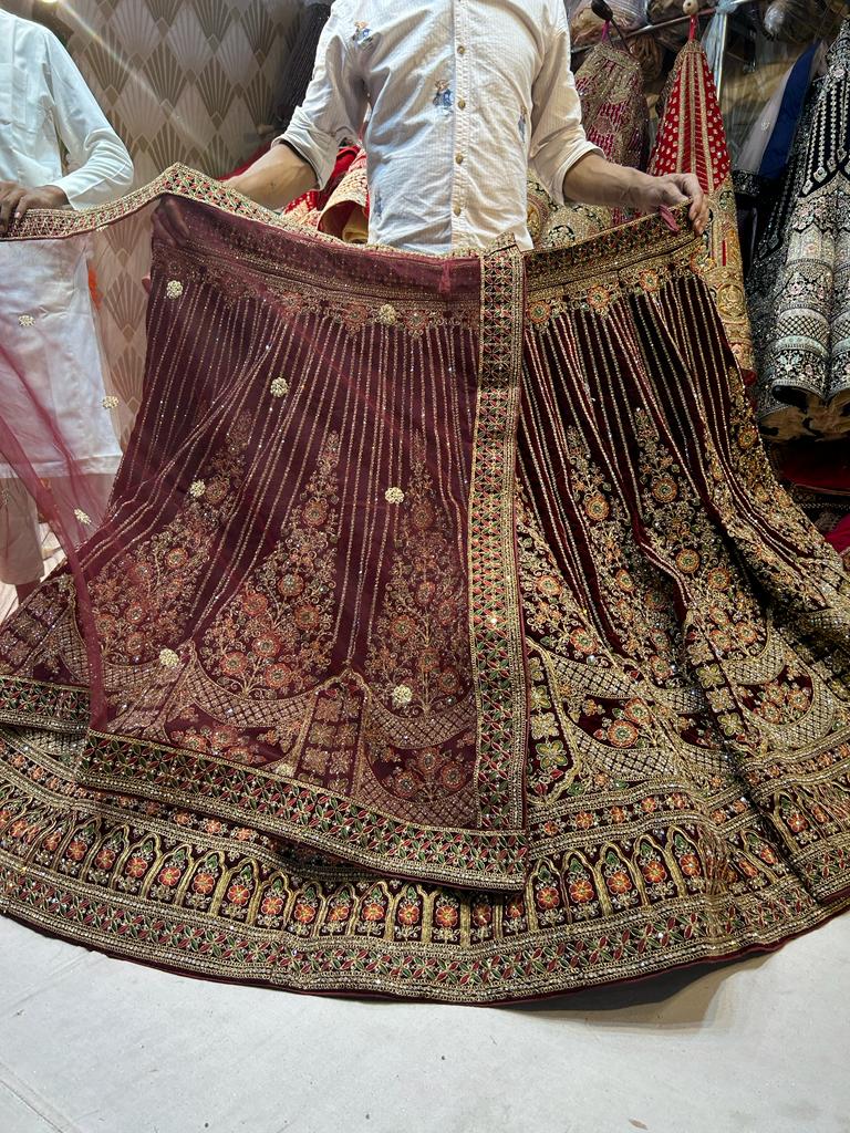 10 Best Wedding Lehenga Shops In Chandni Chowk | LBB, Delhi
