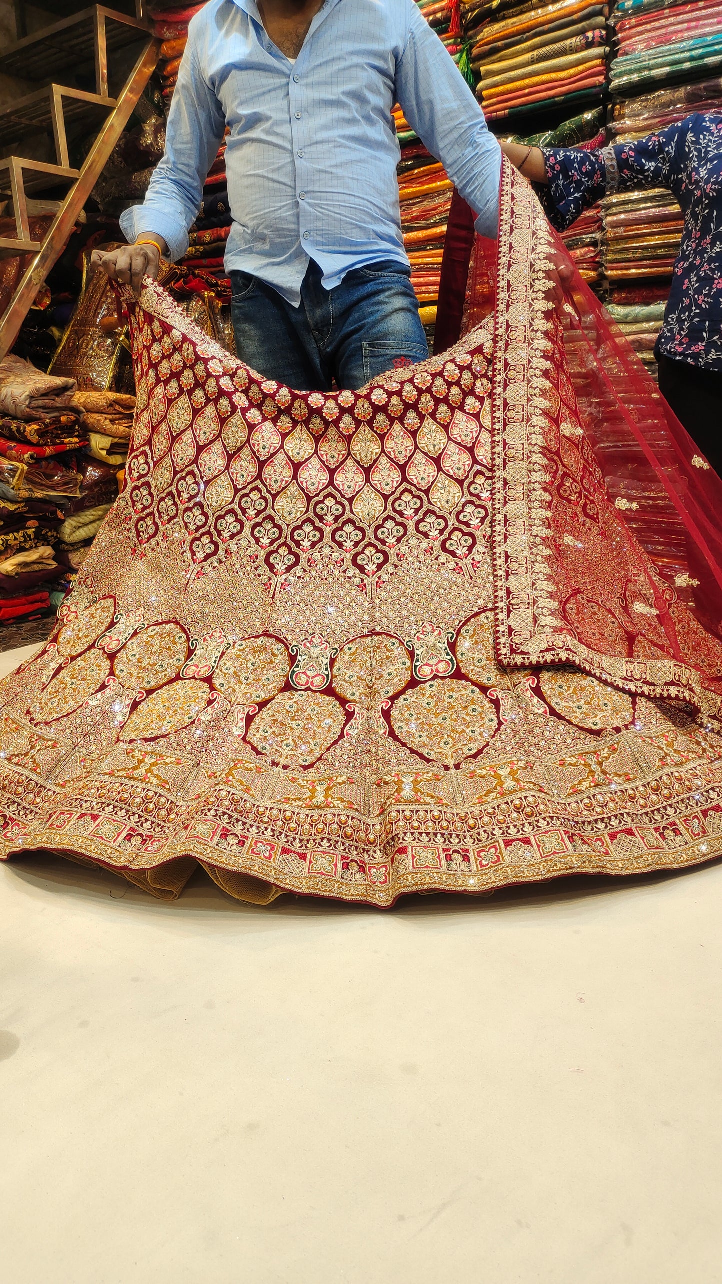 HERMOSA Lehenga