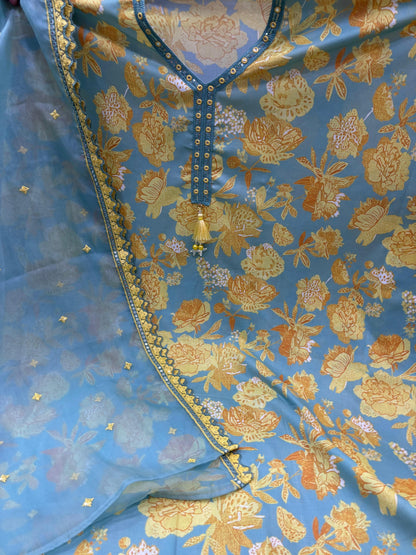 Good looking blue Unstitched suit ( free size )