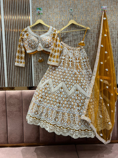 Top corto en zigzag azul cielo llamativo Lehenga