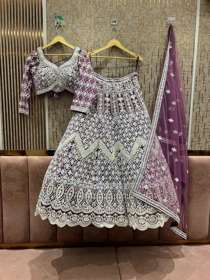 Top corto en zigzag azul cielo llamativo Lehenga