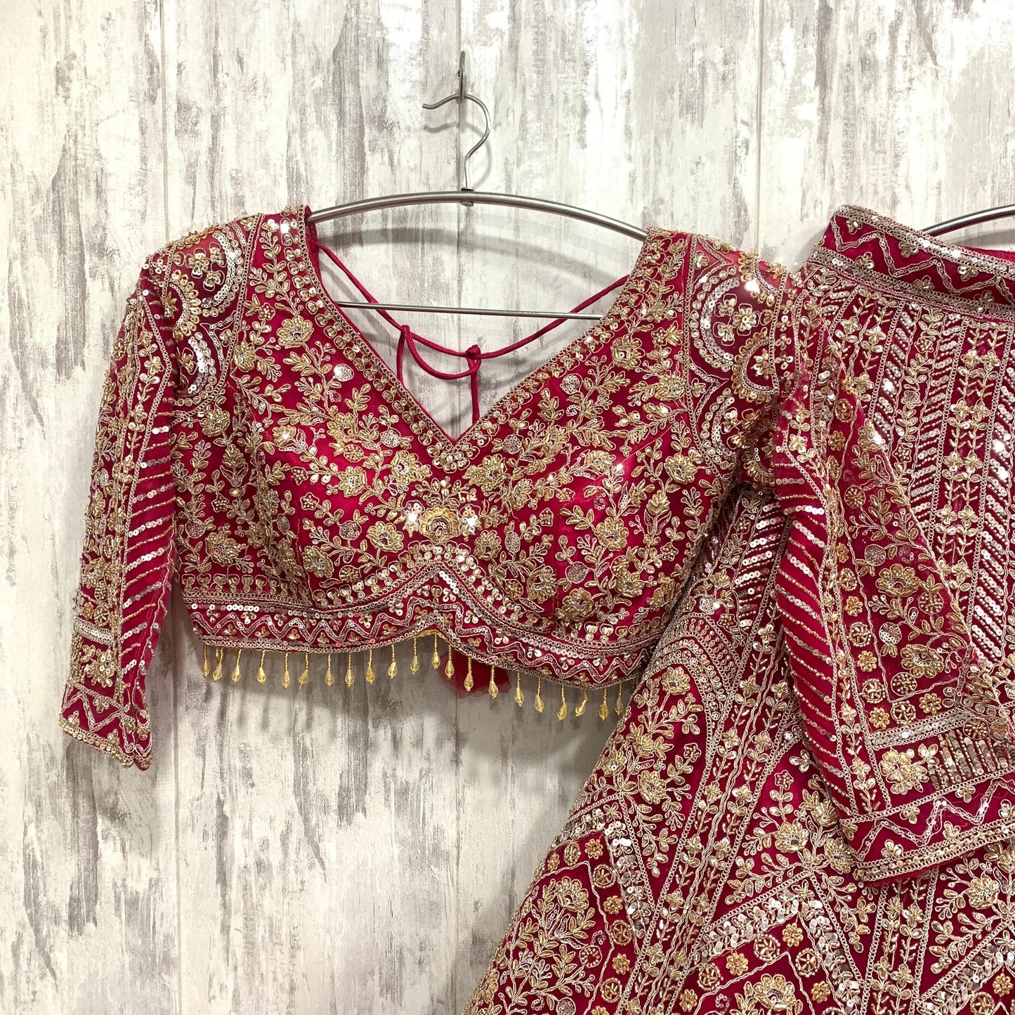 Impresionante top corto azul marino Lehenga