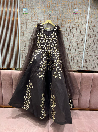 Attractive black gown