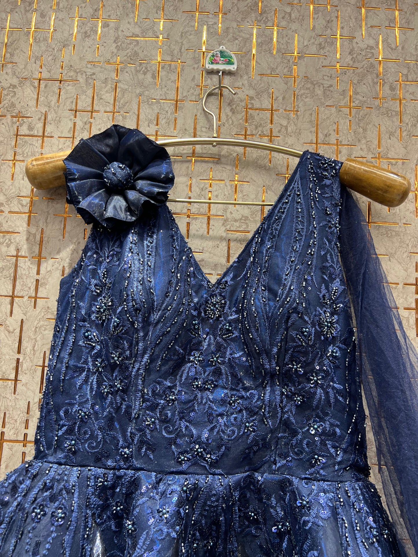 Attractive black gown