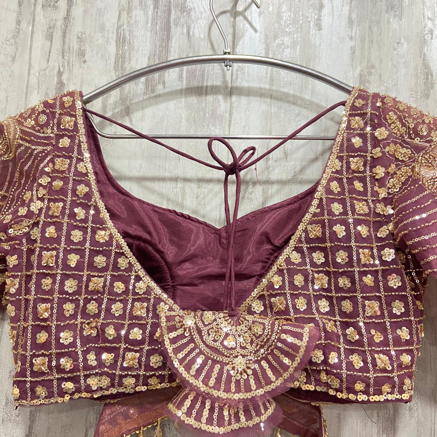 Precioso conjunto de top corto y falda larga color verde mar/azul.