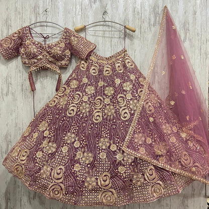 Precioso conjunto de top corto y falda larga color verde mar/azul.