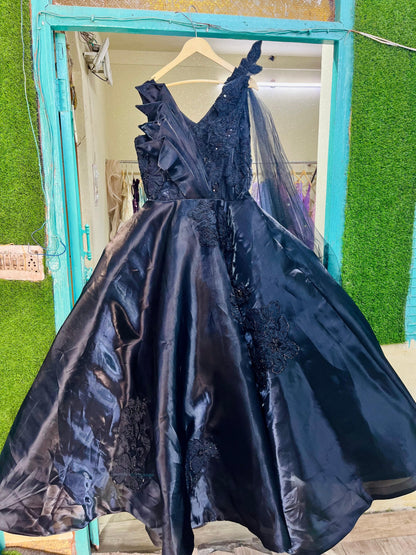 Tremendous Black on black monotone gown