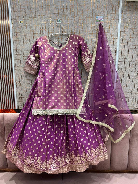 Tremendo vestido largo peplum morado Vestido Farshi Gaharara Especial