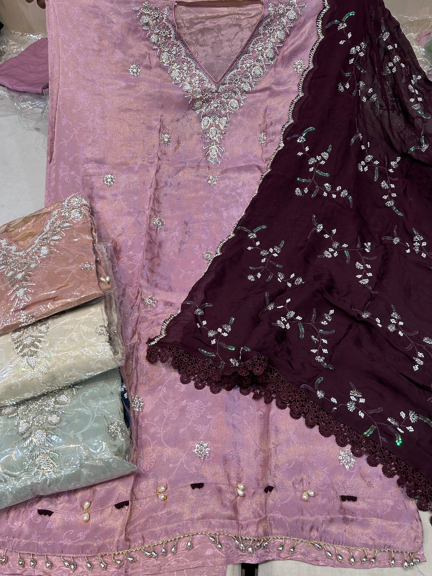 Pink handwork Unstitch Salwar suit (free size)