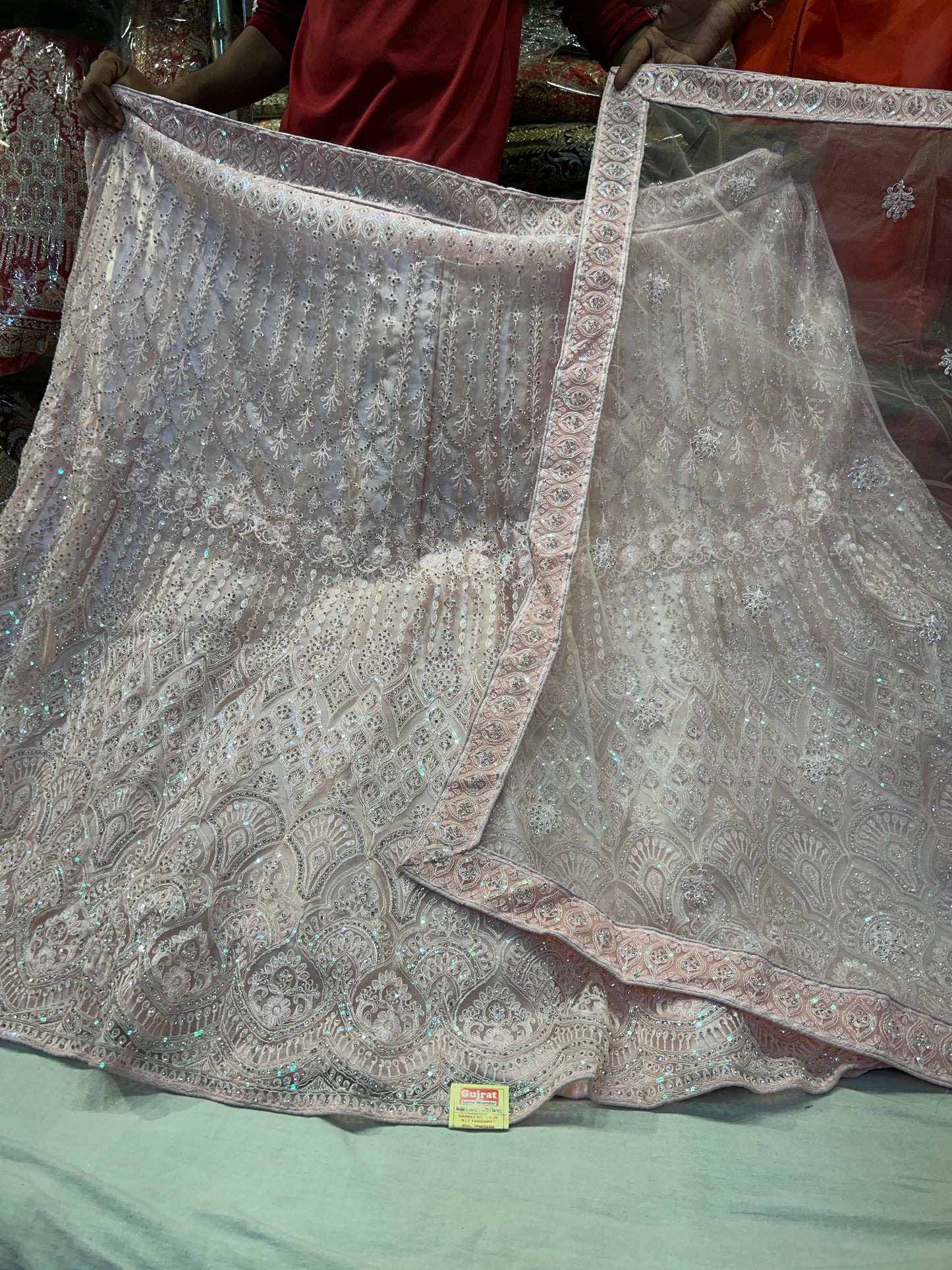 स्टाइलिश बेबी पिंक लहंगा 😍