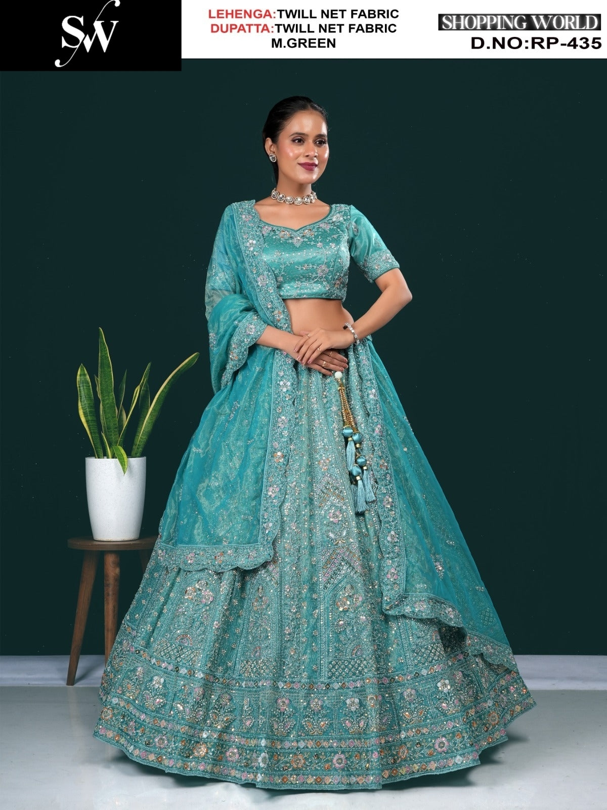 Lehenga de diseñador en twill de red color azul Firozi claro.