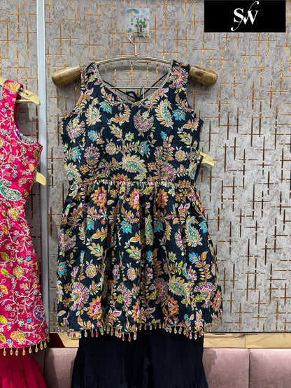 Pleasing Navy blue pink green yellow Shrug dress