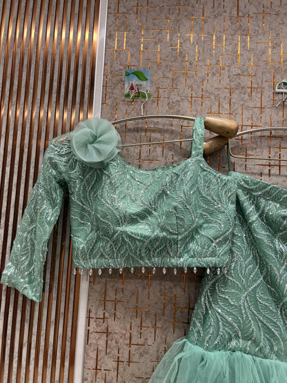 डिज़ाइनर सी ब्लू ग्रीन फिश कट क्रॉप टॉप लहंगा